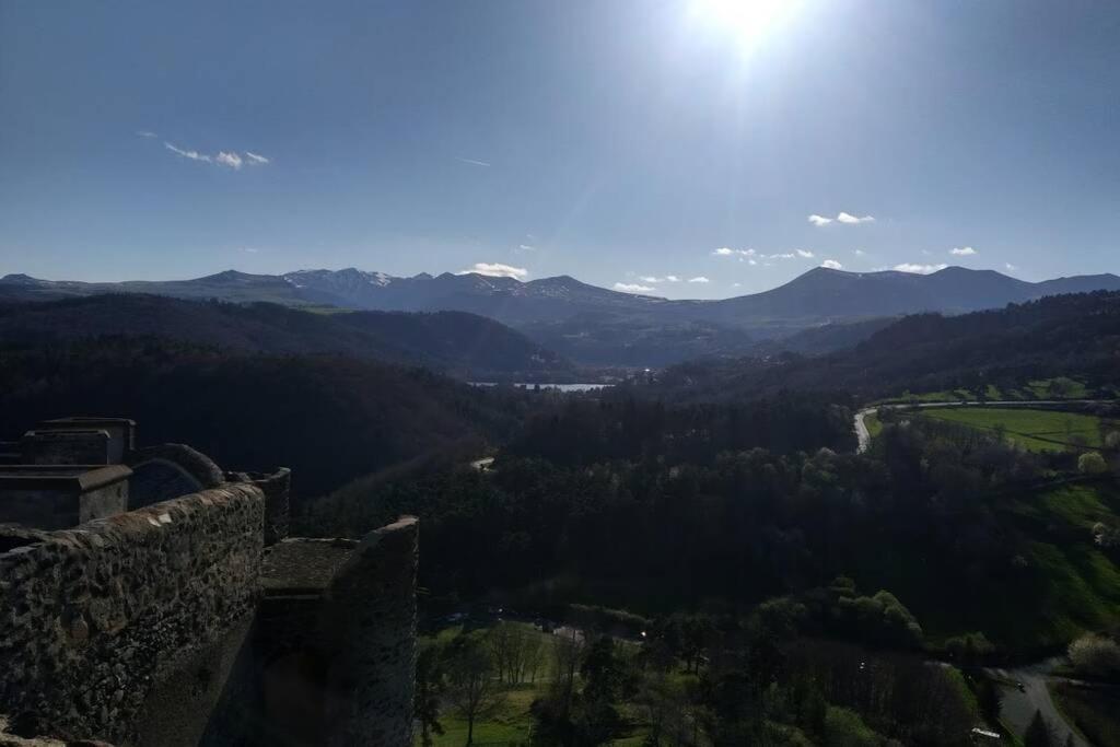 Studio au cœur des Volcans d Auvergne - Murol Extérieur photo