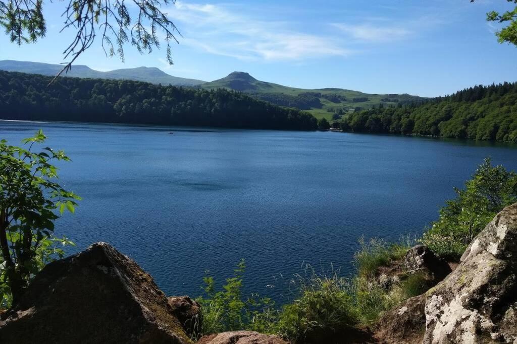 Studio au cœur des Volcans d Auvergne - Murol Extérieur photo
